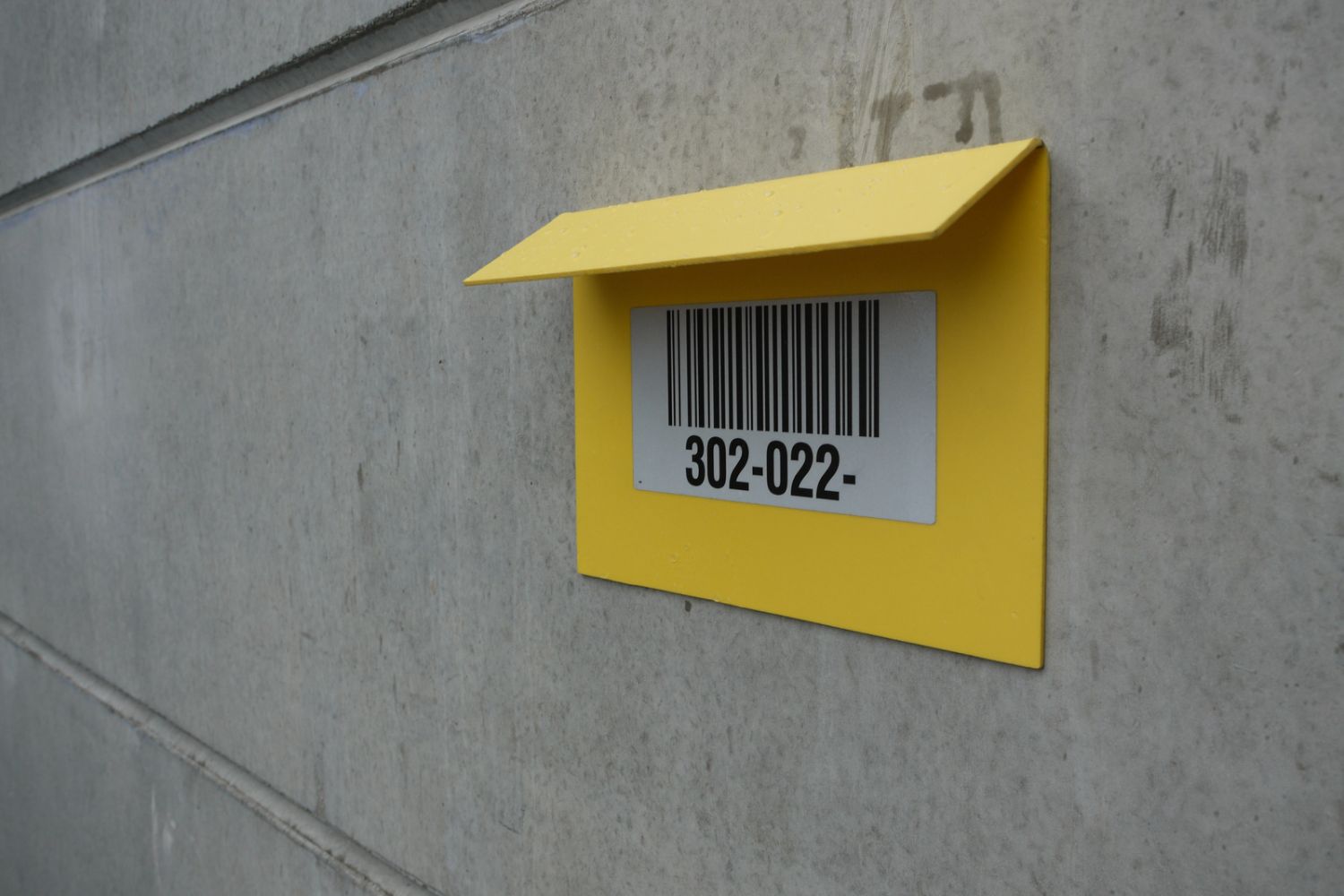 inotec Barcode Aussenlager Retroreflektierendes Etikett